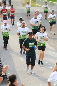 BIB: 
                            <button type="button" onclick="openModal(3541386)" class="btn btn-primary btn-sm float-right btn-popup" data-toggle="modal" data-target=".modal-high-quality">
                        <i class="fas fa-shopping-cart"></i> Add to Cart
                    </button>
                                            <button type="button" onclick="isThisMe(3541386, true)" class="btn btn-success btn-sm float-right btn-popup btn-isme hidden" data-toggle="tooltip" data-placement="bottom" title="นี่คือรูปของคุณใช่ไหม คลิกที่นี่เพื่อเอาเข้าอัลบั้ม">
                        <i class="fas fa-plus"></i> Add to album
                    </button>
                    <button type="button" onclick="isThisMe(3541386, false)" class="btn btn-warning btn-sm float-right btn-popup btn-isnotme hidden">
                        <i class="fas fa-ban"></i> Remove from album
                    </button>